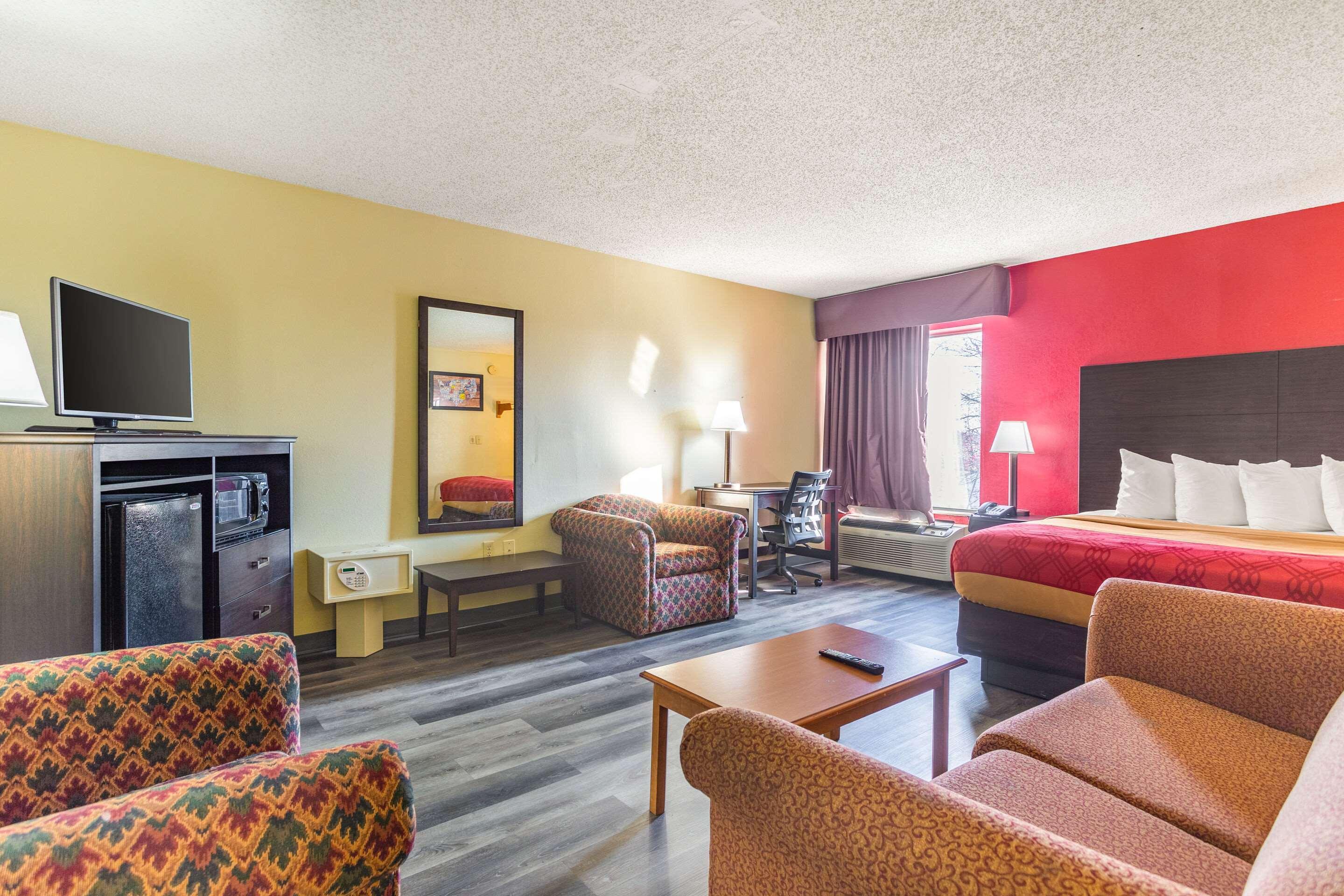 Econo Lodge & Suites Clarksville Luaran gambar