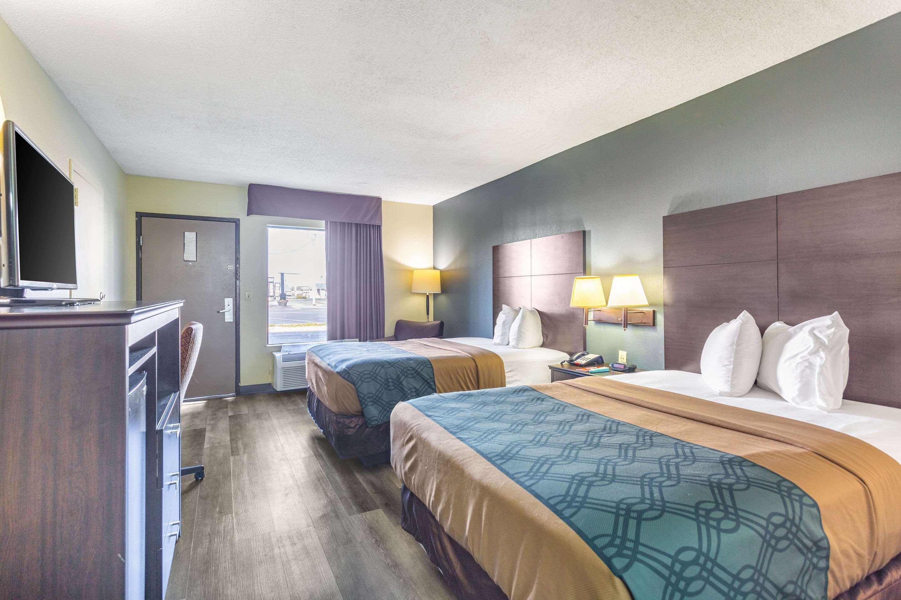 Econo Lodge & Suites Clarksville Luaran gambar