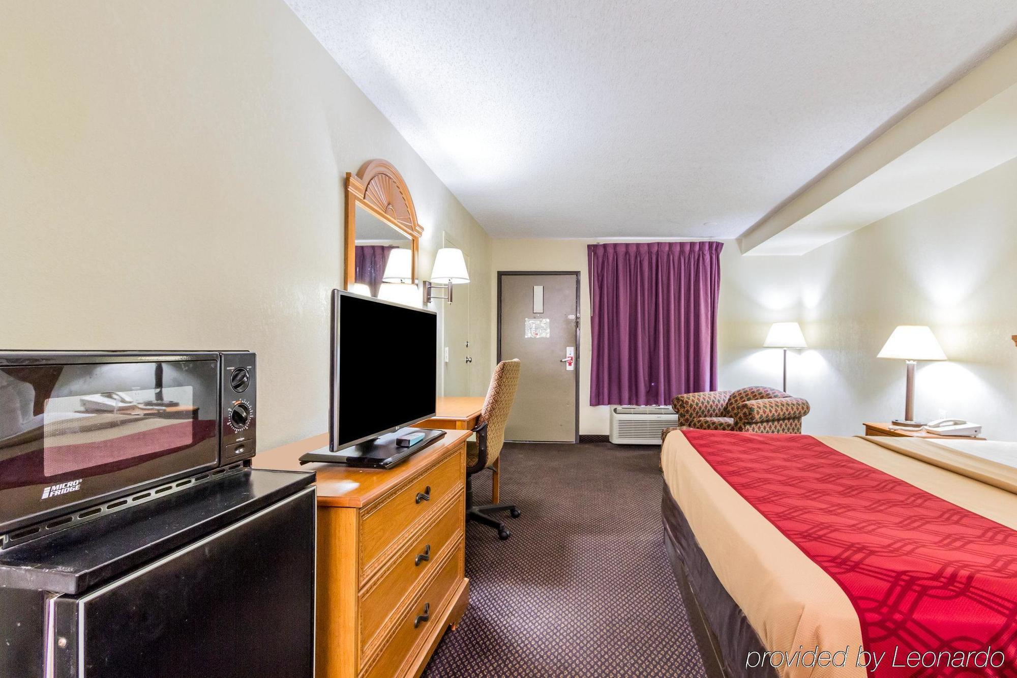 Econo Lodge & Suites Clarksville Luaran gambar