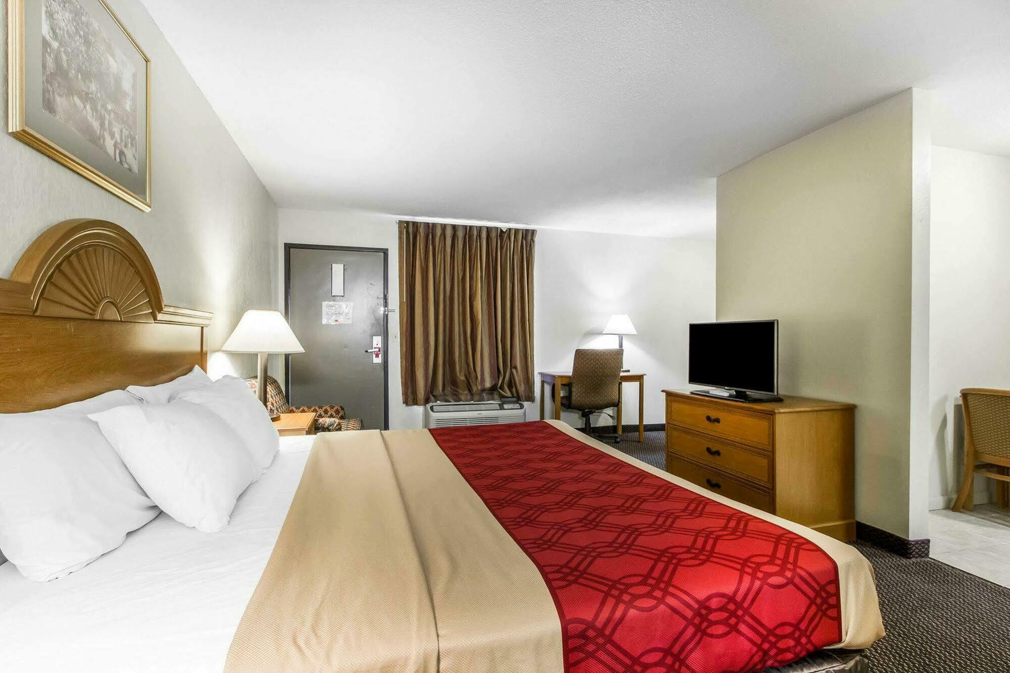 Econo Lodge & Suites Clarksville Luaran gambar